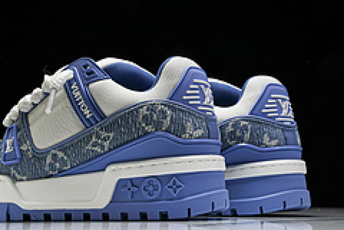 L&V SNEAKERS