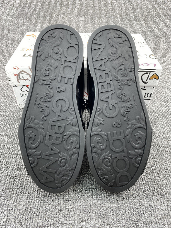 DG sneaker