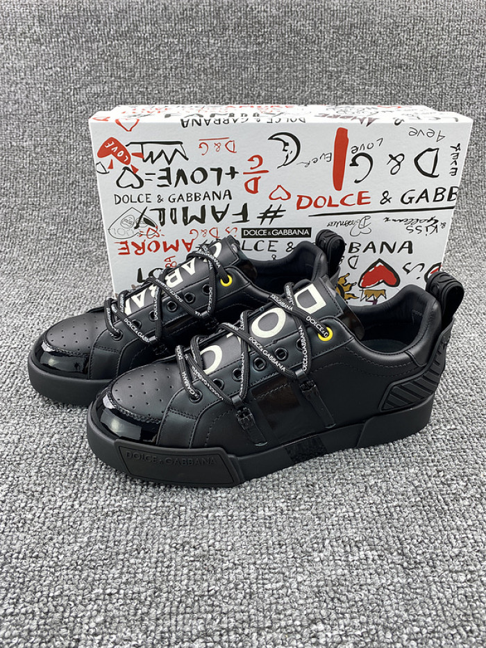 DG sneaker