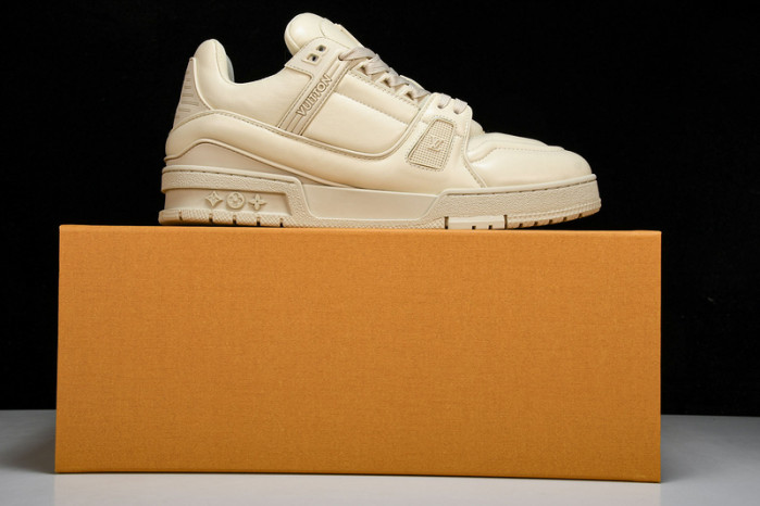 L&V SNEAKERS