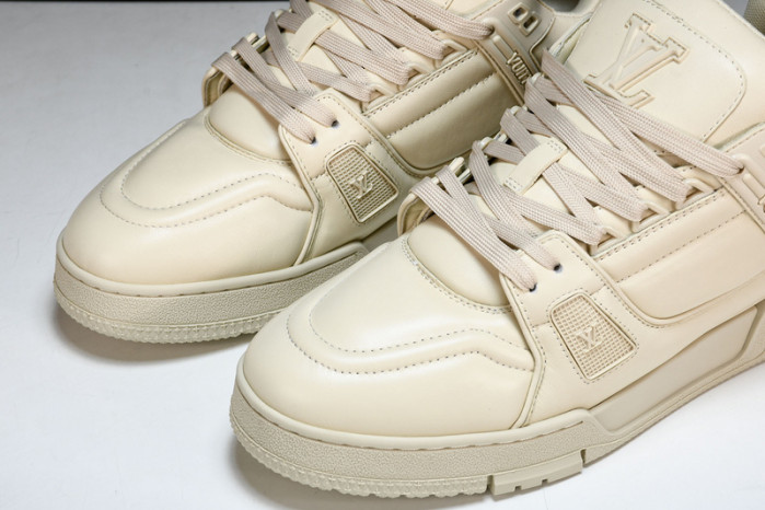 L&V SNEAKERS