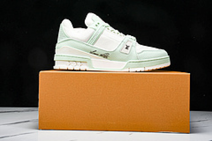 L&V SNEAKERS