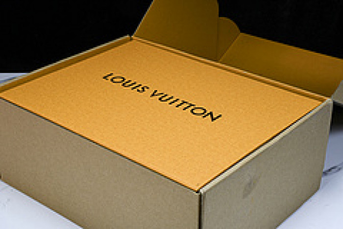 L&V SNEAKERS
