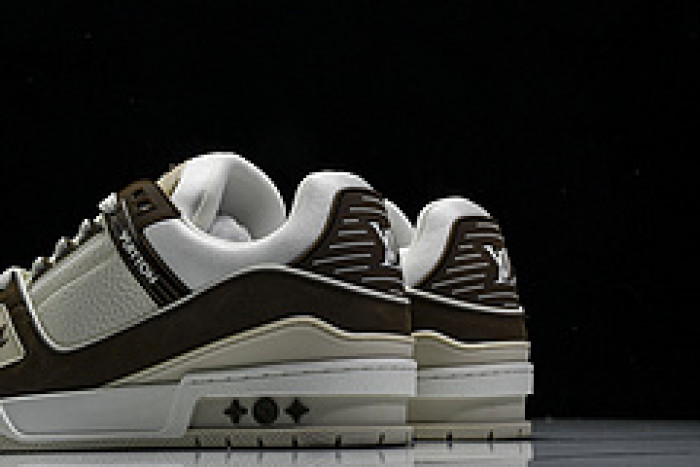 L&V SNEAKERS