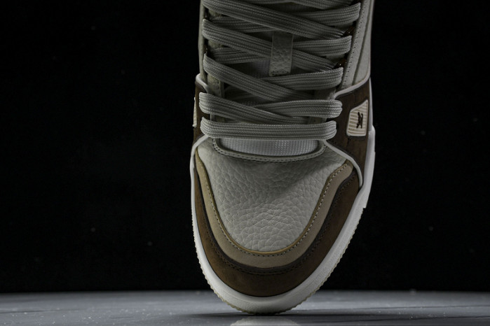 L&V SNEAKERS