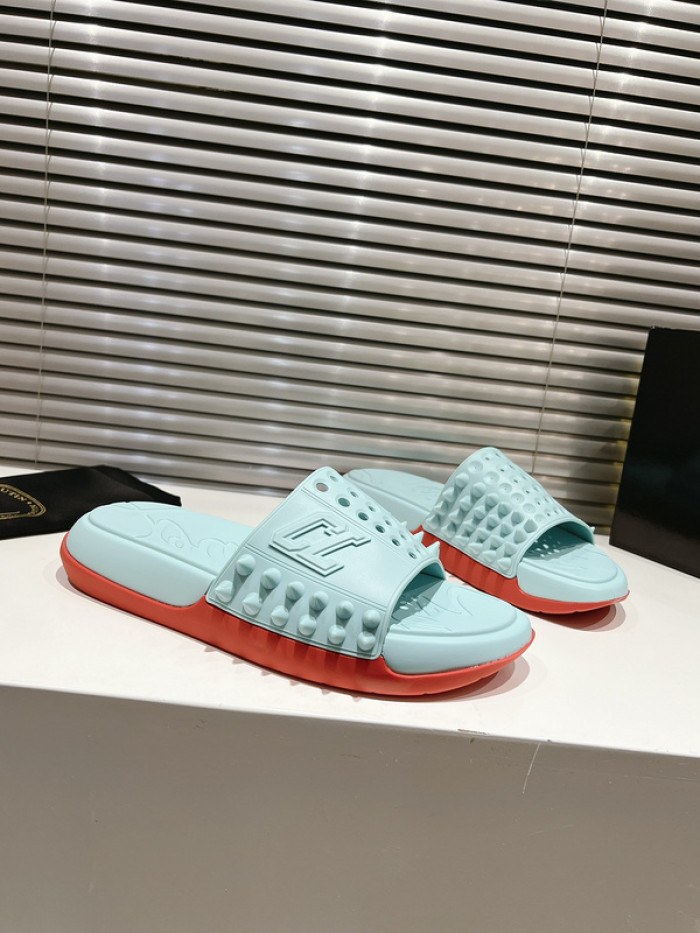 CL SLIPPERS