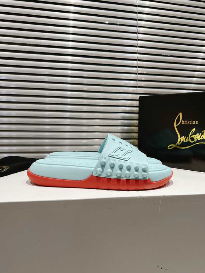 CL SLIPPERS