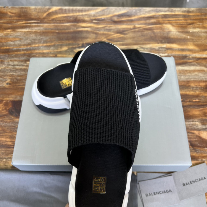 BLEN DESIGNER SLIPPERS