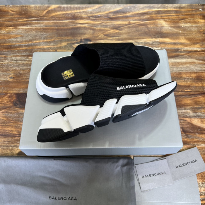 BLEN DESIGNER SLIPPERS