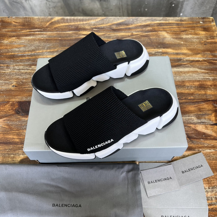 BLEN DESIGNER SLIPPERS