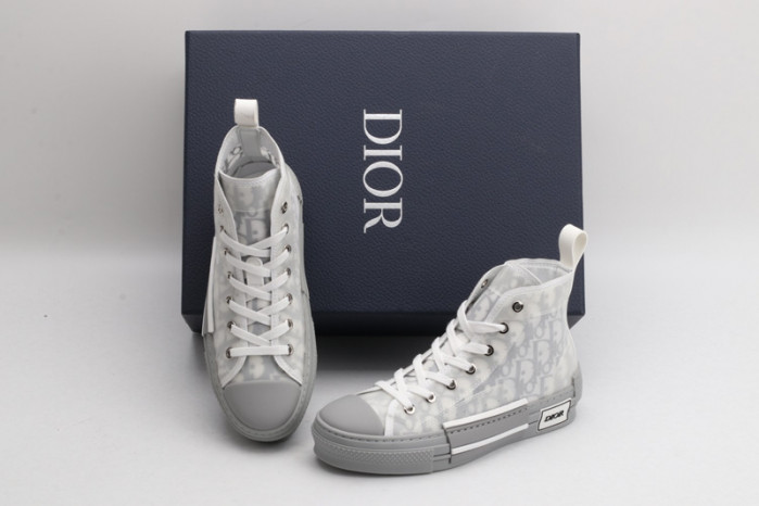 DI*O*R B23 PANKICK