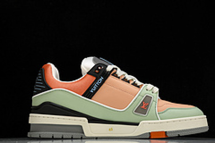 L&V SNEAKERS