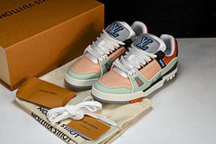 L&V SNEAKERS