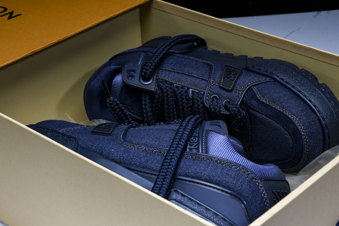 L&V SNEAKERS