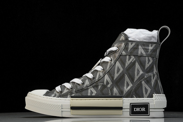 DI*O*R B23 PANKICK