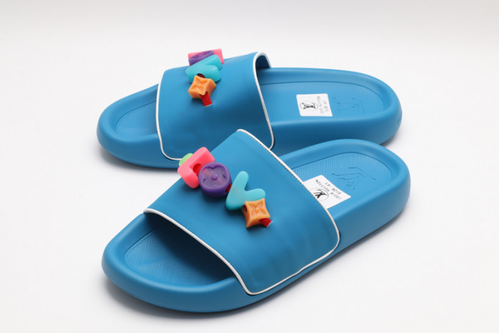 L&V SLIPPERS