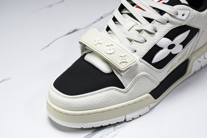 L&V SNEAKERS