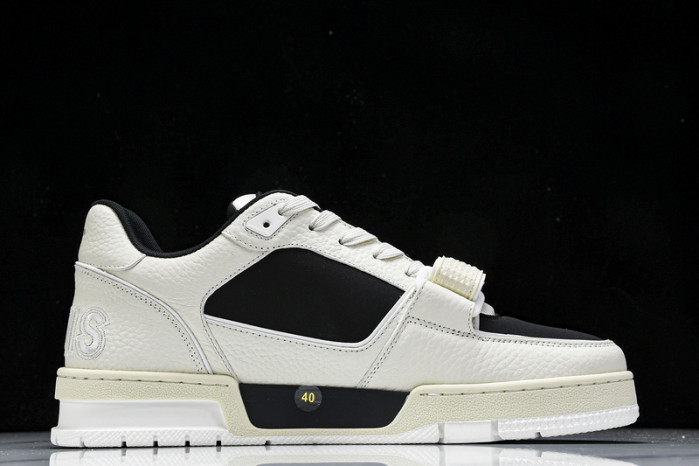 L&V SNEAKERS