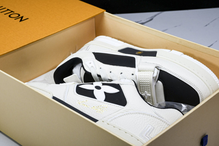 L&V SNEAKERS
