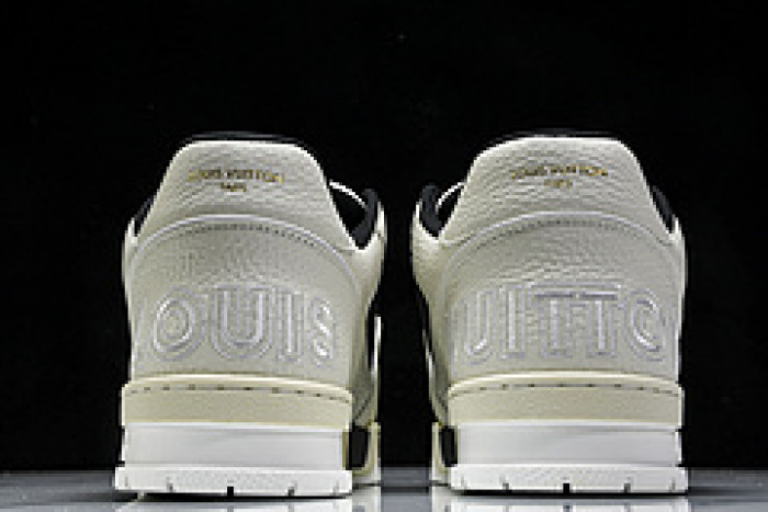 L&V SNEAKERS