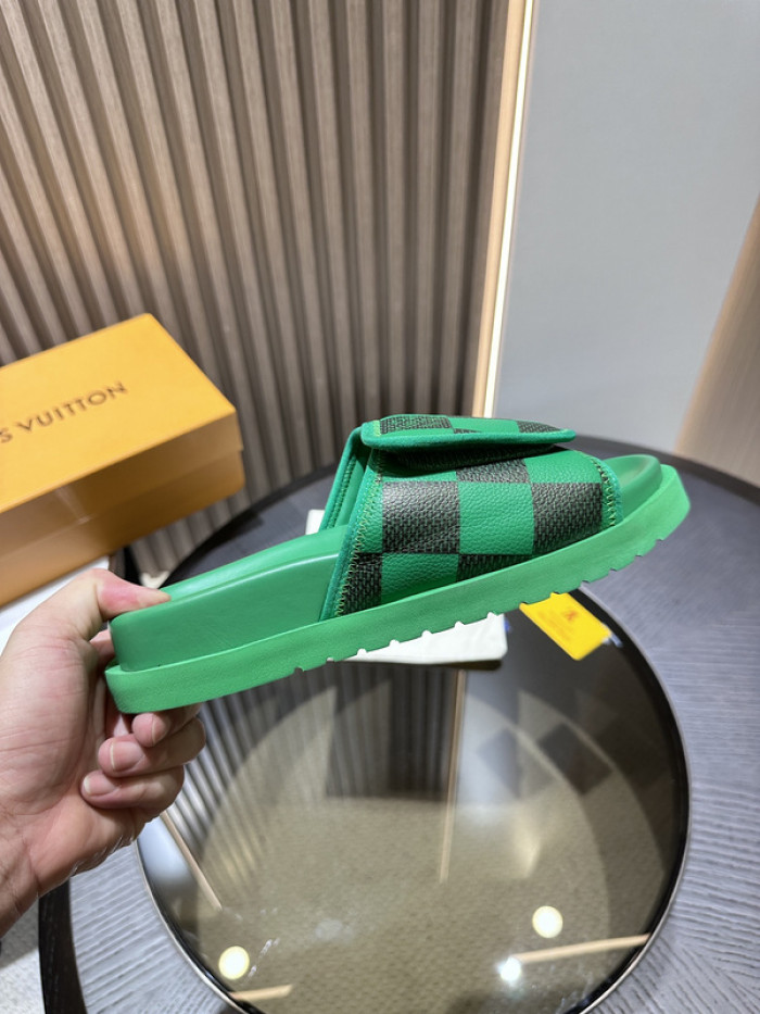 L&V SLIPPERS