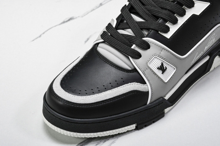 L&V SNEAKERS