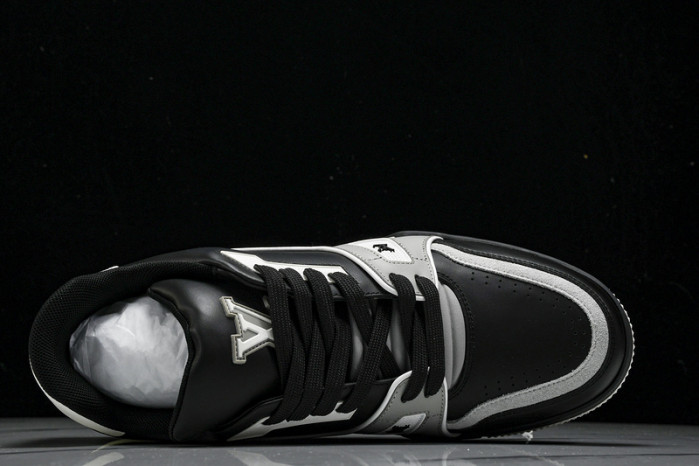 L&V SNEAKERS