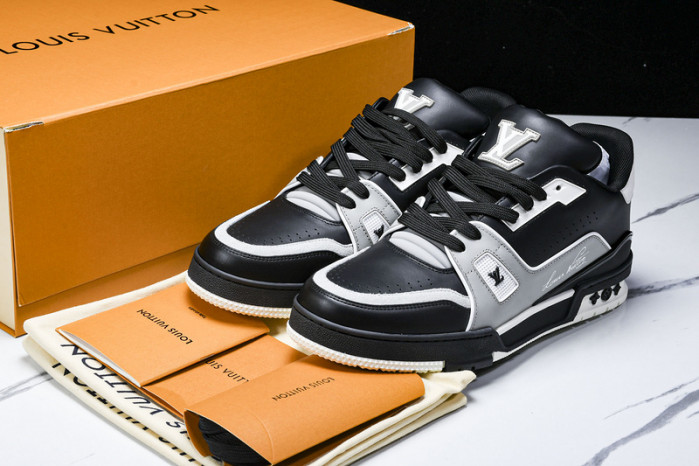 L&V SNEAKERS