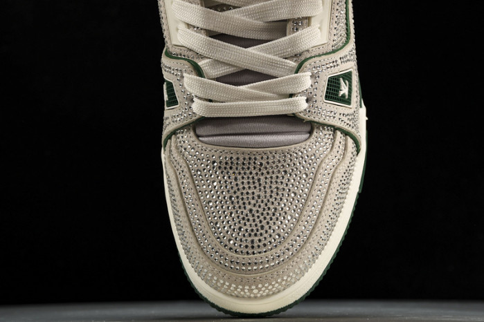 L&V SNEAKERS