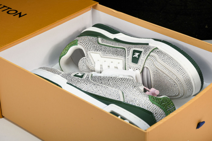 L&V SNEAKERS