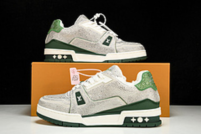 L&V SNEAKERS