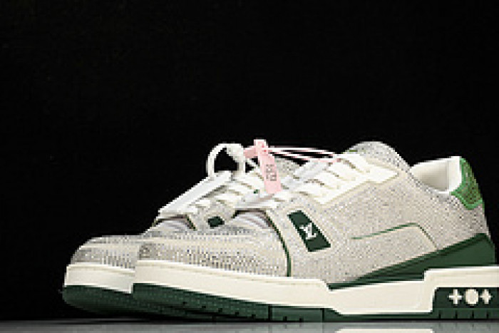 L&V SNEAKERS