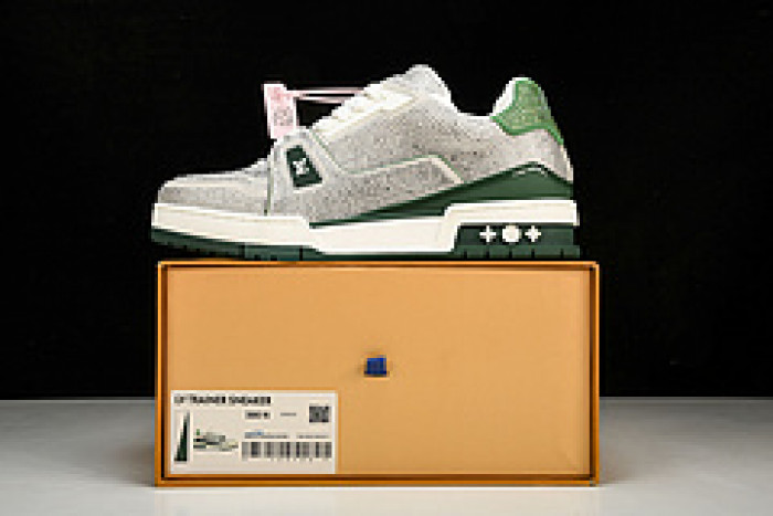 L&V SNEAKERS