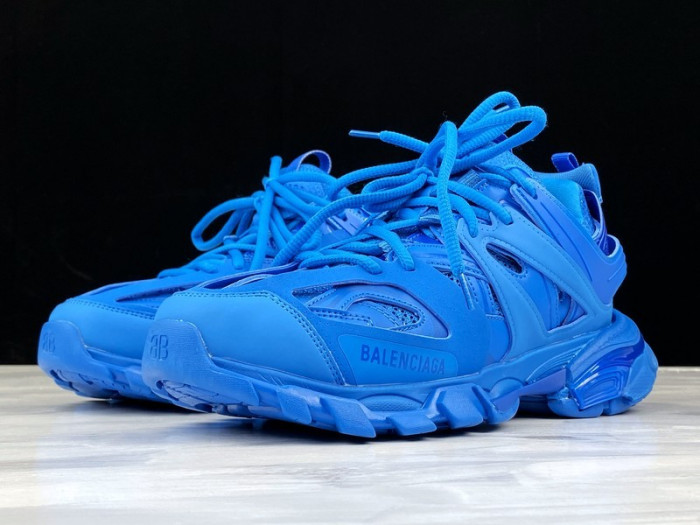 BLEN Track blue