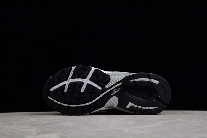 New Balance M993