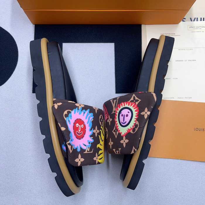 L&V SLIPPERS
