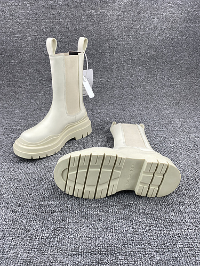 Bo*te*ga ve*ne*ta sneaker