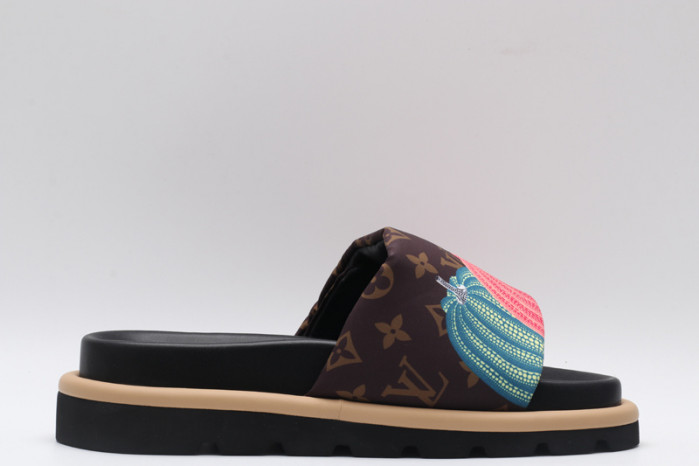 L&V SLIPPERS