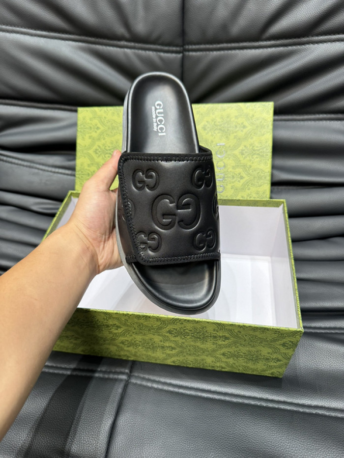 G DESIGNER SLIPPERS