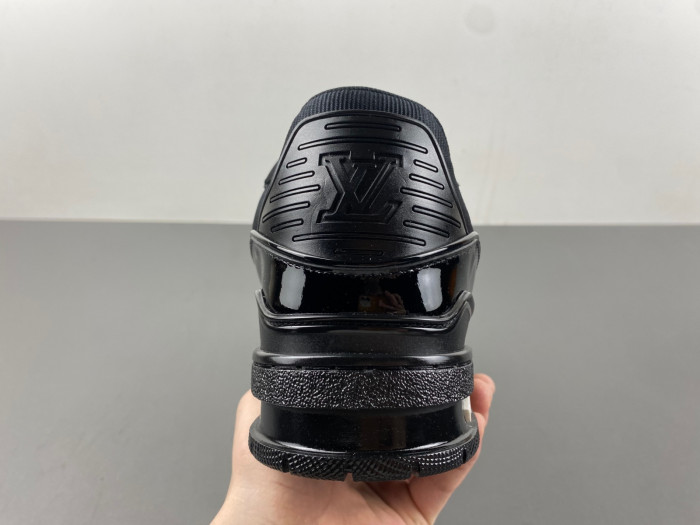 L&V SNEAKERS