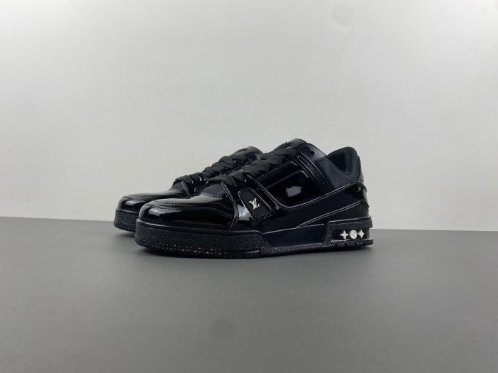 L&V SNEAKERS