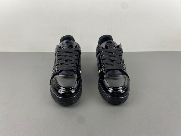 L&V SNEAKERS