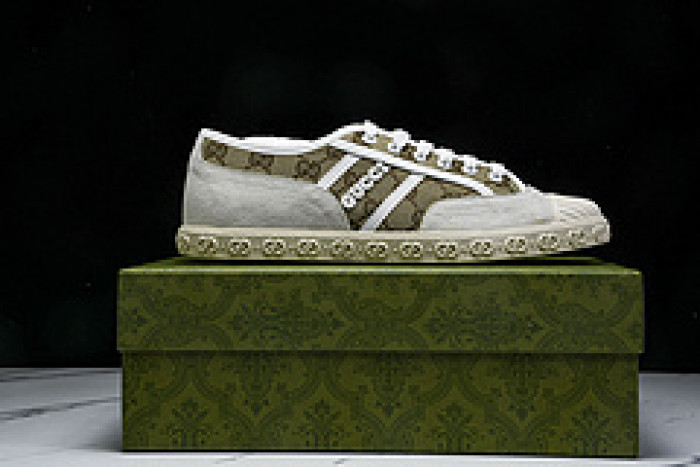 GUCC SNEAKER