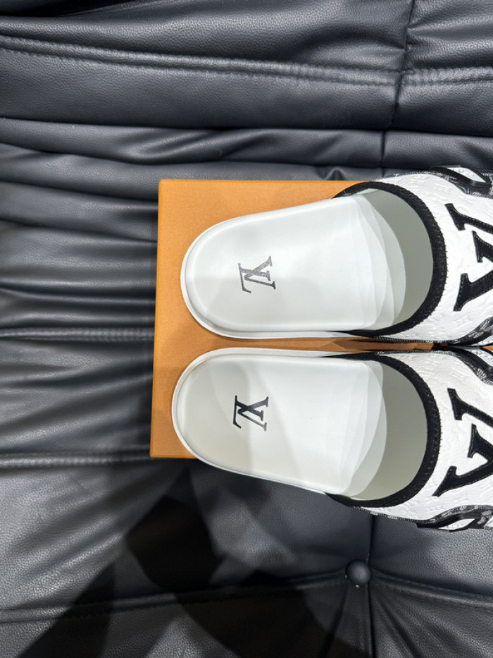 L&V SLIPPERS