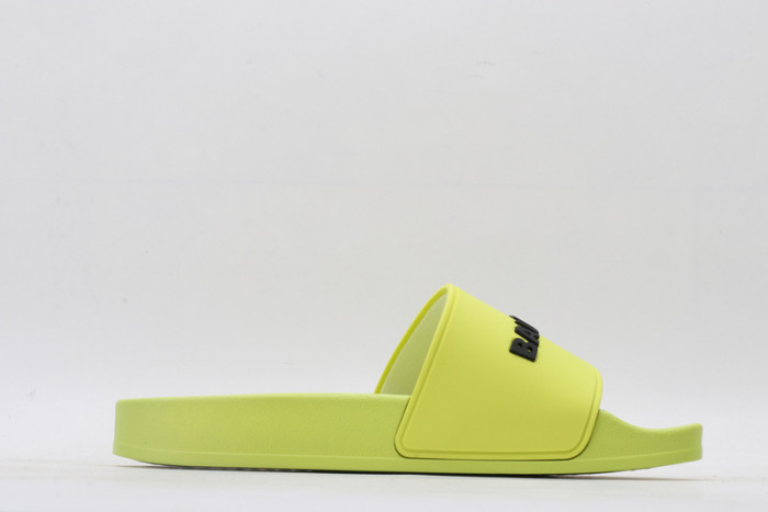 BLEN DESIGNER SLIPPERS