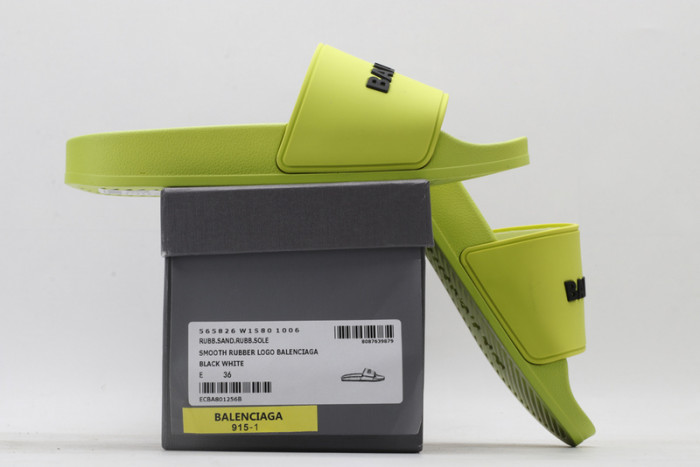 BLEN DESIGNER SLIPPERS