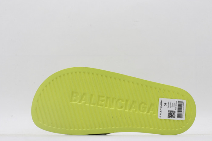 BLEN DESIGNER SLIPPERS