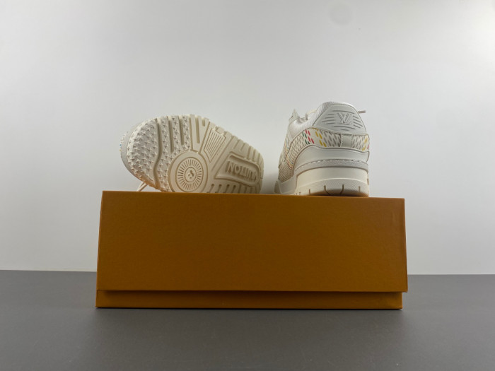 L&V SNEAKERS