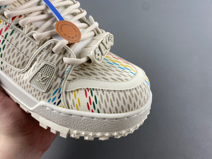 L&V SNEAKERS