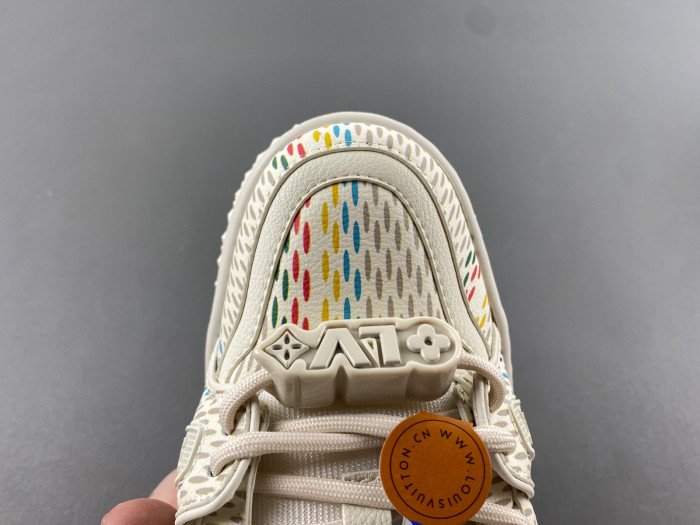 L&V SNEAKERS